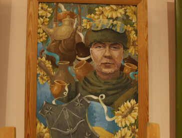 «Захисникам та захисницям України присвячуємо»