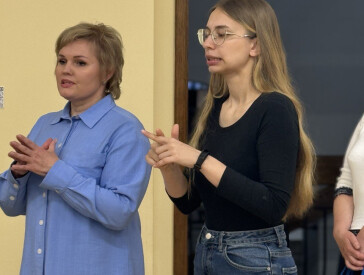 Інклюзивна екскурсія експозицією малюнків Саші Путрі