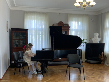 Презентація нової збірки гуморесок Якова Купінського "Знову два куми" у музеї Короленка