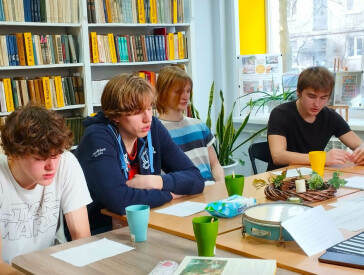 Friendly Place: посиденьки, пісні, репетиції...