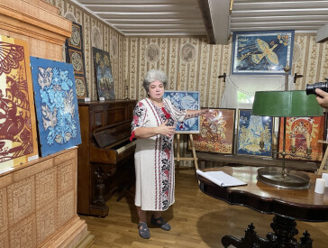 Персональна виставка витинанки "Предвічне древо України"