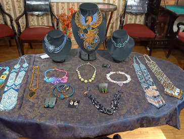 «Сповідь душі»: виставка прикрас з бісеру Анастасії Діжечко