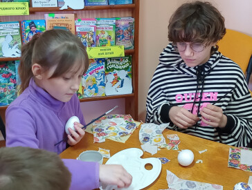 Декупаж великодніх яєць