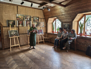 Відкриття персональної фотовиставки Тетяни Янчук «І ллється музика квітів»