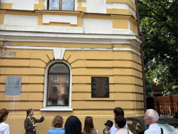 Пішохідна екскурсія містом «Панас Мирний і Полтава» (фотозвіт)