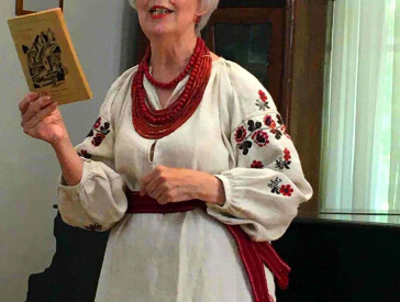 "Жінка – це епоха": "Рубікон" та "Анастасіс" представили виставу у музеї Короленка