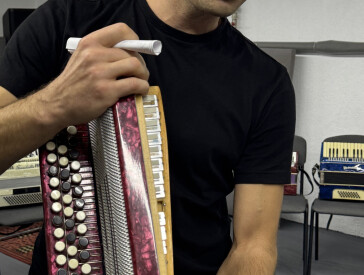 Продовжується серія презентацій музичних інструментів у ПДМШ №1