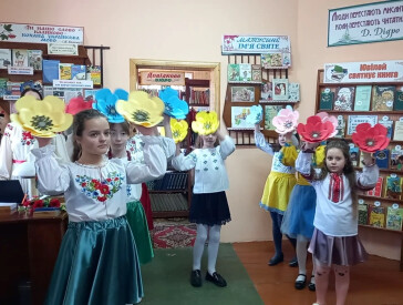 «Для рідненької матусі заспіваю пісню я»
