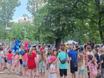 Парк "Перемога": свято на честь початку літа та канікул