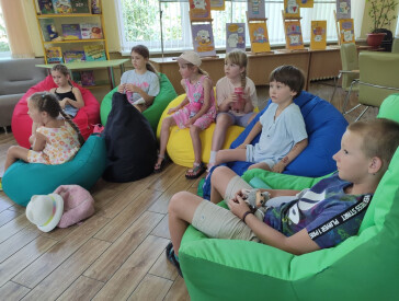 Книжкова терапія з котом Інжиром