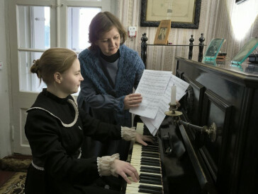 Костюмована екскурсія «Життя і рядки, народжені любов’ю»