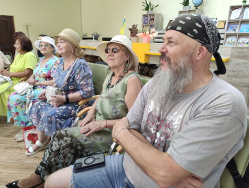 У Центральній бібліотеці презентували виставку "Аншлаг" Олени Никифоренко