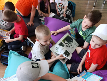 Літній настрій у чашці чаю: пізнавальна зустріч у бібліотеці