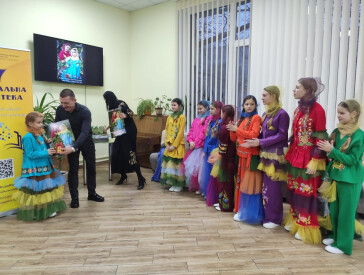 «Льонова палітра: Полтавська казка»