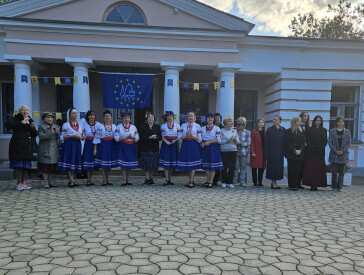 У променях вальсу