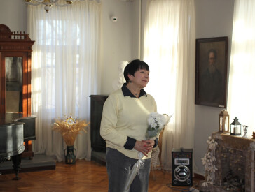 «Хазяйський двір» художниці Лариси Лукаш