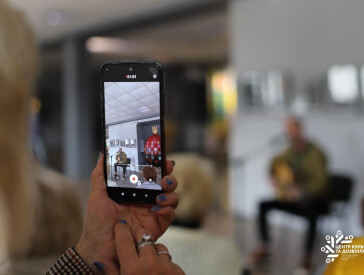 До Дня захисників і захисниць України у ЦКД відкрилась виставка лауреатів 11-го Міжнародного конкурсу репортерської фотографії LIFE PRESS PHOTO 2025