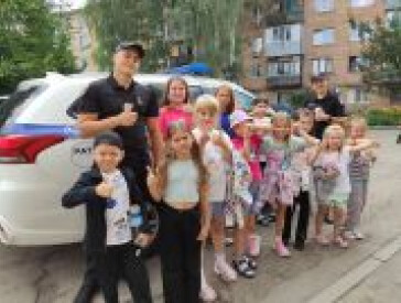 Поліція і бібліотека разом для безпеки