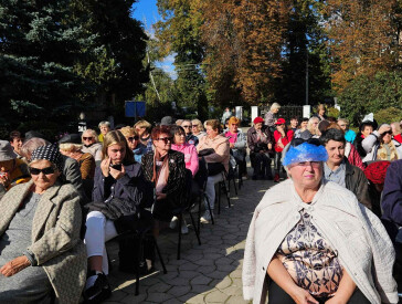 У променях вальсу