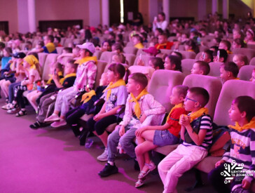 Дитячі циркові студії міста показали виставу "WOW-ШОУ"