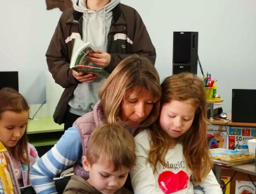 Книжки, ігри та усмішки: бібліотека зустрічає нових гостей