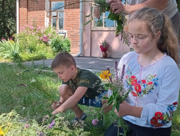 Зберігаючи традиції: як у бібліотеці «оживають» прадавні купальські обряди