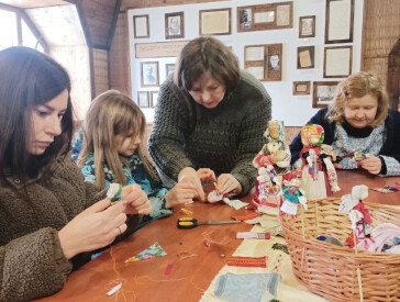 Майстер-клас із виготовлення ляльки-мотанки