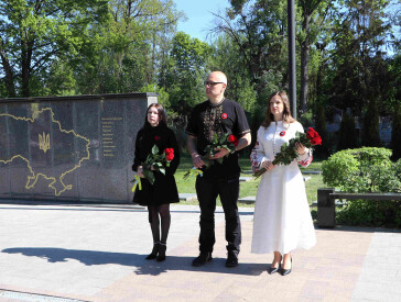 З нагоди Дня пам’яті та перемоги над нацизмом у Другій світовій війні у Полтаві поклали квіти