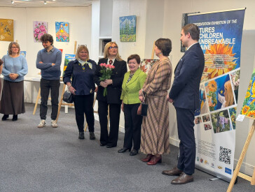 Виставка у Парижі за участю учнів Полтавської дитячої художньої школи імені Святослава Пашинського