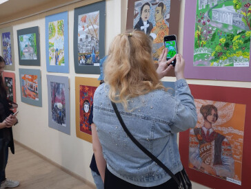 «Наша Україна рідна Полтавщина»: виставка, у якій діти малюють свій край