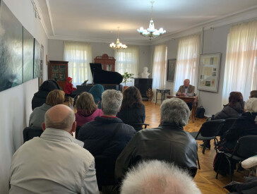 Презентація нової збірки гуморесок Якова Купінського "Знову два куми" у музеї Короленка