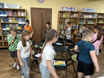 Весняна мандрівка у світ цілющих трав