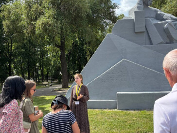 Пішохідна екскурсія містом «Панас Мирний і Полтава» (фотозвіт)