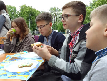 "Розписані серцем": святковий майстер-клас у парку «Перемога»