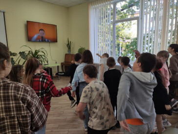 Жестова мова – міст до спілкування