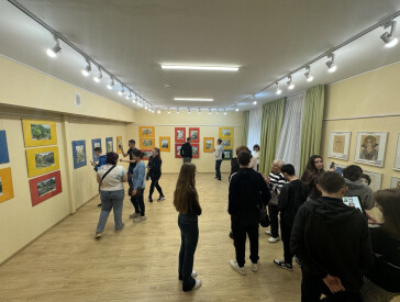 Інклюзивна екскурсія експозицією малюнків Саші Путрі