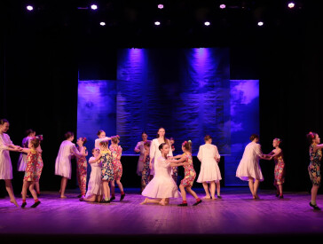 У ЦКД відбулася благодійна хореографічна постановка до Дня матері