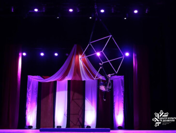 Дитячі циркові студії міста показали виставу "WOW-ШОУ"