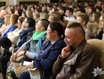 У Полтаві з аншлагом відбулася прем’єра «Божевільної комедії»