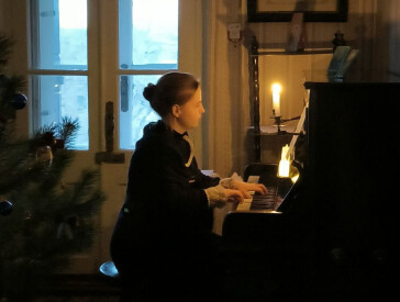 Костюмована екскурсія при свічках