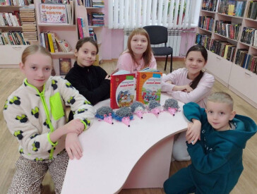 Маленький колючий мандрівник може бути не колючим