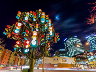 Світлофор корисна річ, служить людям день і ніч