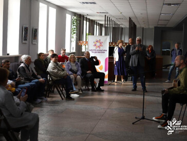 До Дня захисників і захисниць України у ЦКД відкрилась виставка лауреатів 11-го Міжнародного конкурсу репортерської фотографії LIFE PRESS PHOTO 2025