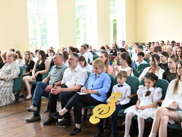 У ПДМШ №2 імені В.П.Шаповаленка відбувся випускний вечір