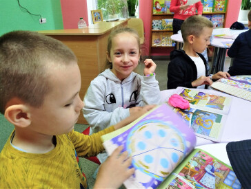 Кольорове літечко у бібліотеці: сонячні пригоди для юних читачів