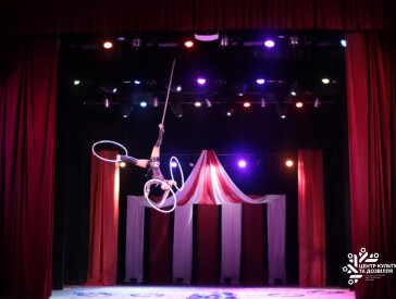 Дитячі циркові студії міста показали виставу "WOW-ШОУ"