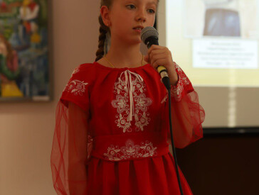 «Захисникам та захисницям України присвячуємо»