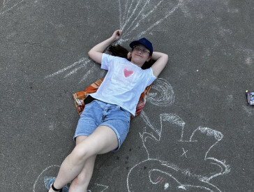 Кольорове літо в колі друзів