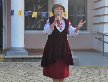 У променях вальсу