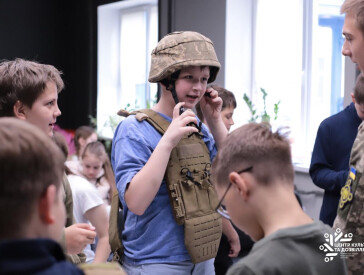 ЦКД влаштовує подорожі за лаштунки сцени для полтавських школярів